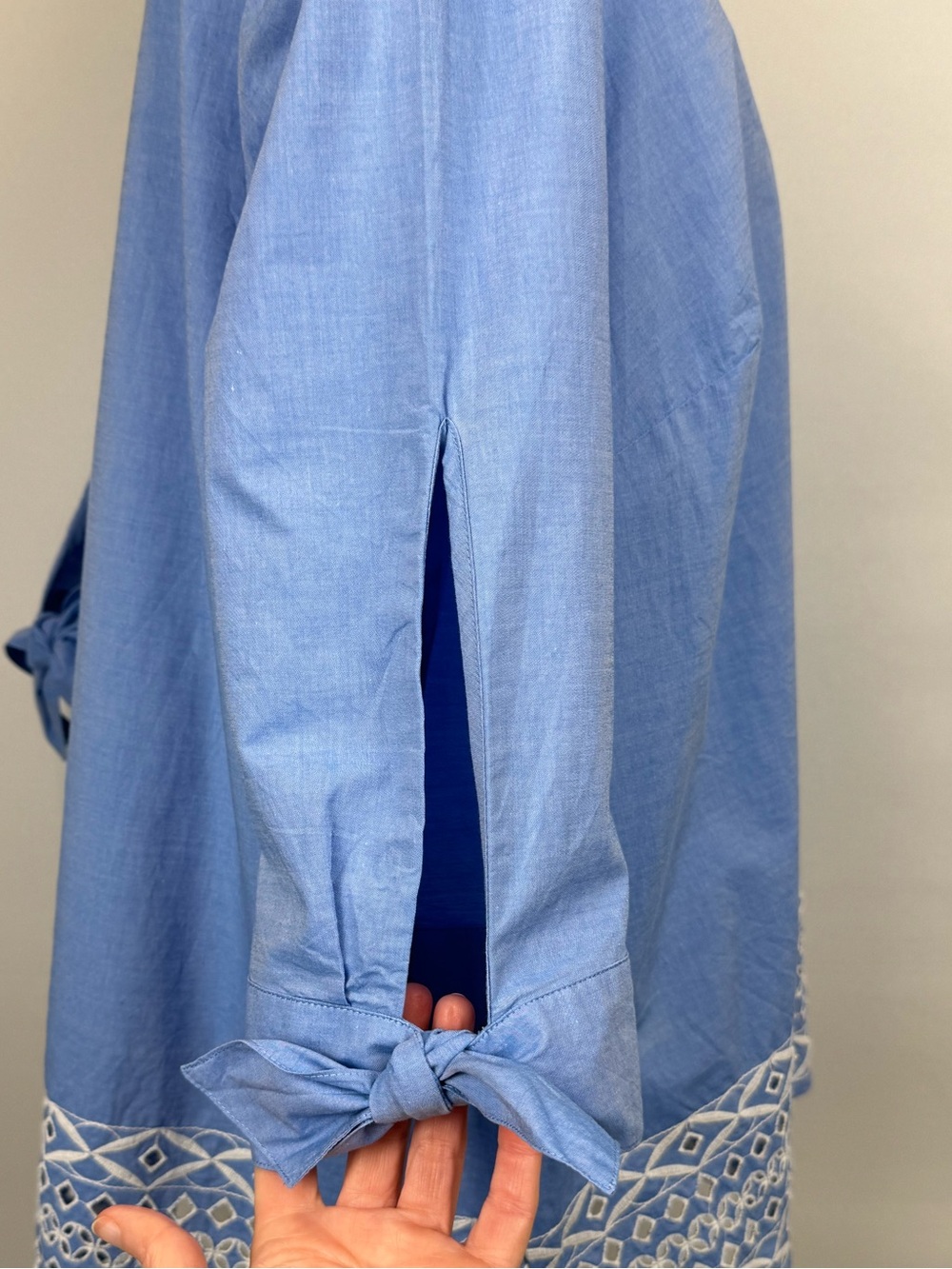Talbots Light Blue V-Neck Tunic Top White Lattice Embroidered Hem Size 2X Petite - Picture 3 of 8